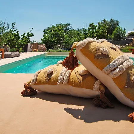 Vila Trullo Raro Padresergio